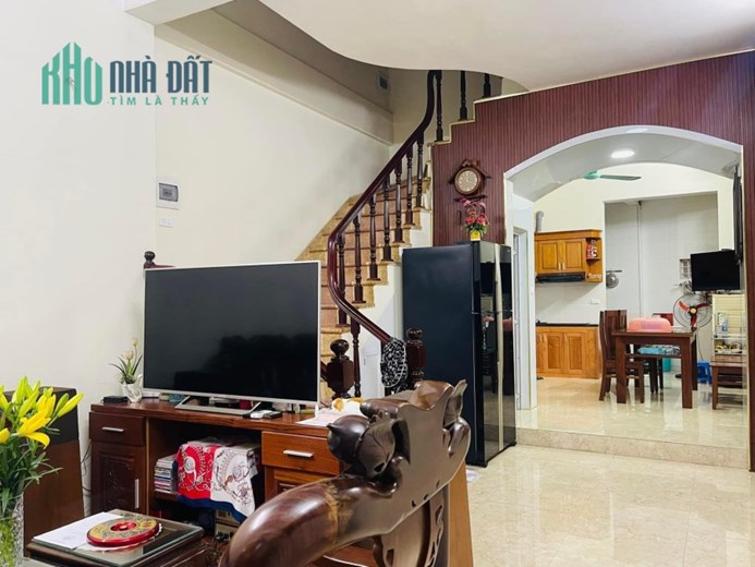 BÁN NHÀ MẶT NGÕ 521 TRƯƠNG ĐỊNH, 72M2 GIÁ CHỈ 10.5 TỶ (có thương lượng).