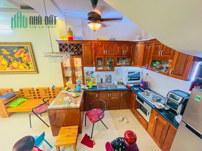 BÁN NHÀ KIM GIANG –TX, 35M2*4T, BA GÁC TRÁNH, GIÁ 3.4 TỶ CÓ GIA LỘC.