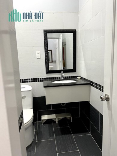 Cho thuê NNC Biệt Thự MiNi mới đẹp hẻm Bông Sao P5Q8. Giá 17 triệu