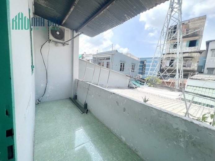 Nhà hẻm ô tô sát MT Phạm Thế Hiển Phường 3 Quận 8 - 6tr5/tháng