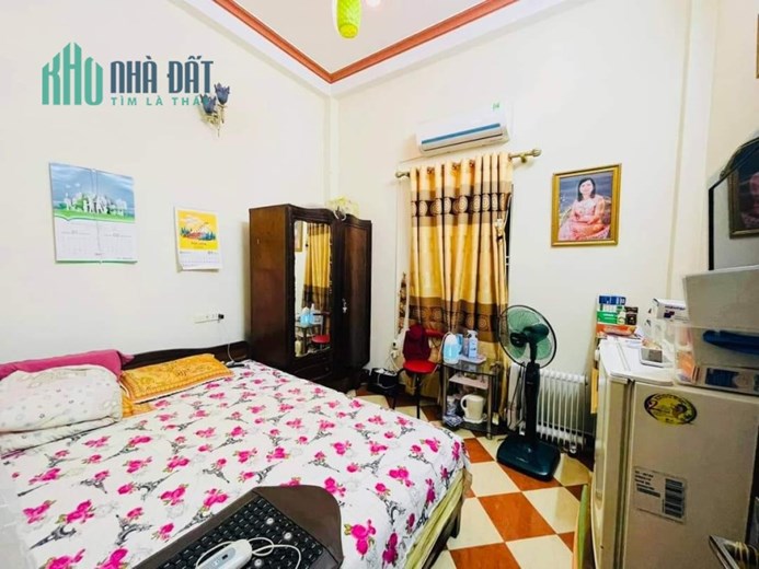 CHÍNH CHỦ BÁN NHÀ RIÊNG LÊ TRỌNG TẤN – TX, Ô TÔ QUA, 40.3M2*5T, GIÁ 5.5 TỶ.