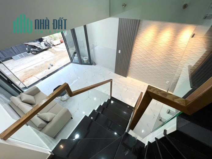 NHÀ MỚI Ở NGAY - VỊ TRÍ VIP - 3 TẦNG 3PN CÓ NỘI THẤT - NHỈNH 3 TỶ