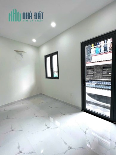 NHÀ MỚI Ở NGAY - VỊ TRÍ VIP - 3 TẦNG 3PN CÓ NỘI THẤT - NHỈNH 3 TỶ