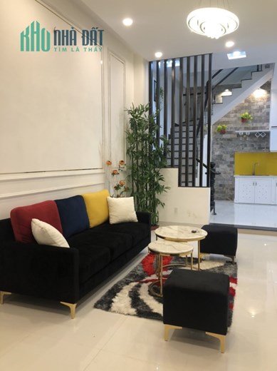 Nhà phố xinh bán rẻ 1 trệt 4 lầu Đất Thánh Tân Bình TP.HCM