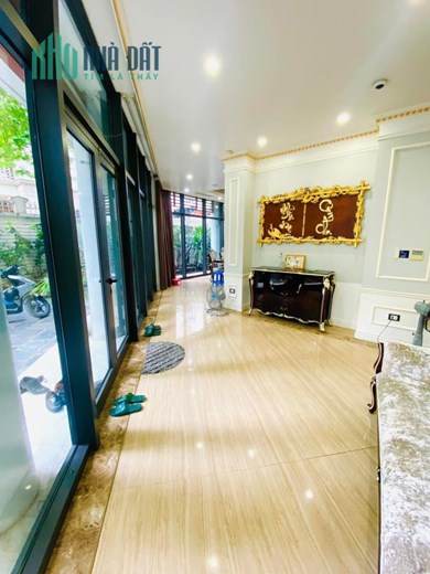 Bán biệt thự mặt phố Hàng Da - Hoàn Kiếm: Diện tích 365m2 - mặt tiền 20m - giá nhỉnh 200 tỷ