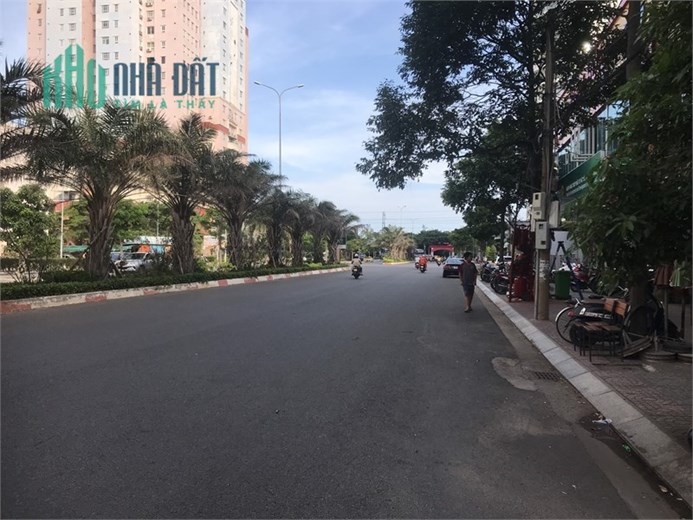 Cho thuê tòa nhà mới xây 1t3l trục chính kđt chí linh, tpvt