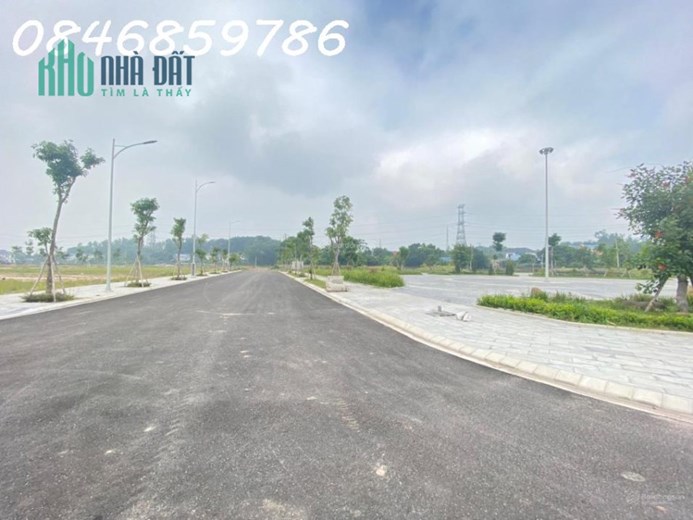 BÁN ĐÁT LÔ GÓC,152M2,MT 8M,KD ĐỈNH,NHỈNH 2 TỶ,SÔNG CÔNG THÁI NGUYÊN-0846859786