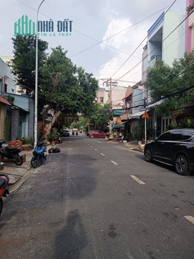 Nhà ít người nên cần bán nhanh nhà Hẻm xe tải, 4 tấm, 5 PN, 50m2 Hương lộ 2.