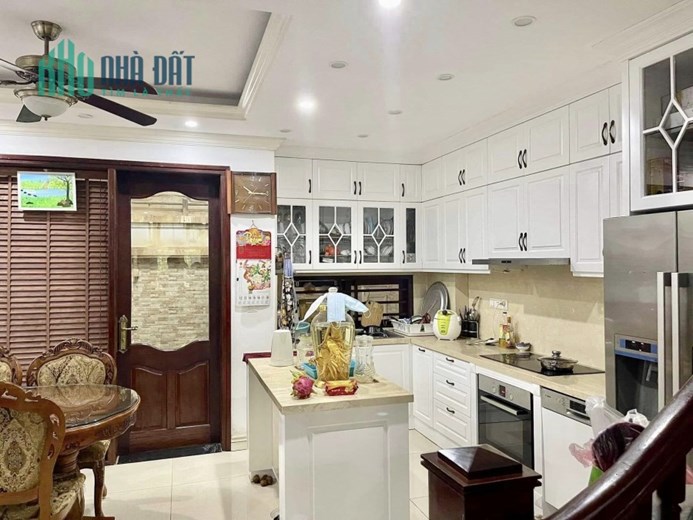 bán nhà MP THỤY KHUÊ –VỈA HÈ-OTO –KINH DOANH SẦM 95M 4TẦNG 19TỶ