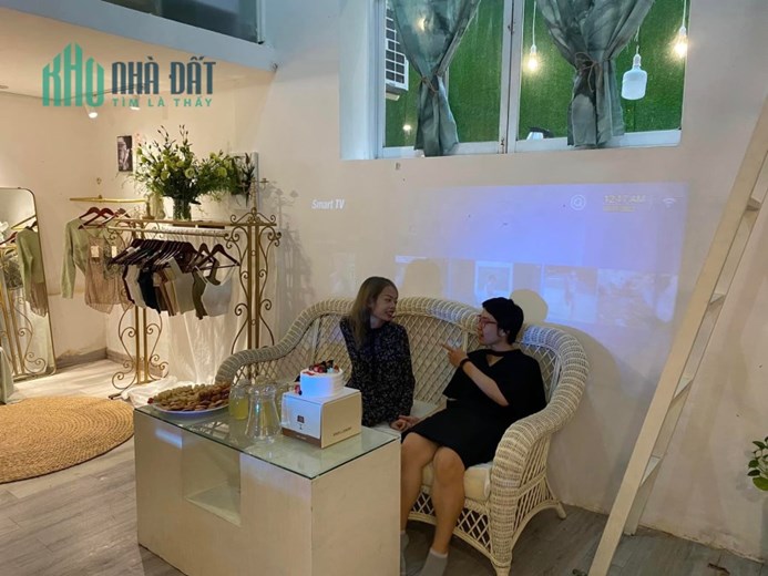 CẦN SANG SHOP QUẦN ÁO 2HAND  Địa chỉ: 175 Võ Thị Sáu – quận 3 – Tp HCM