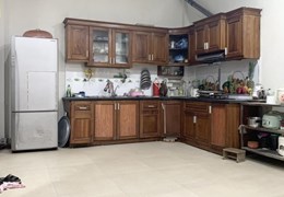 Cho thuê nhà nguyên căn ở và kinh doanh thoải mái mặt tiền 7m giá 3tr/ tháng ngay gần chợ Thành