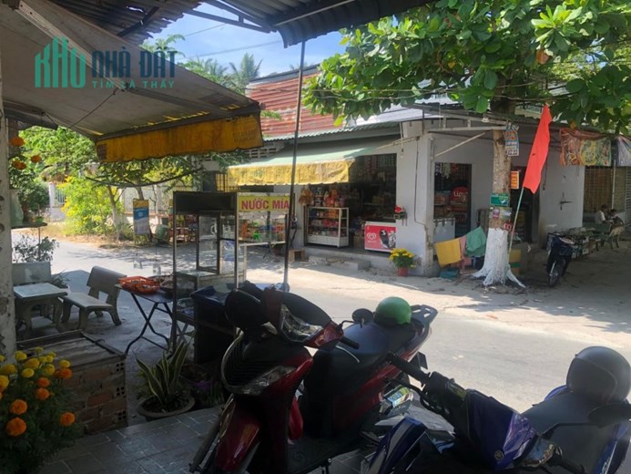 Cho thuê nhà nguyên căn ở và kinh doanh thoải mái mặt tiền 7m giá 3tr/ tháng ngay gần chợ Thành