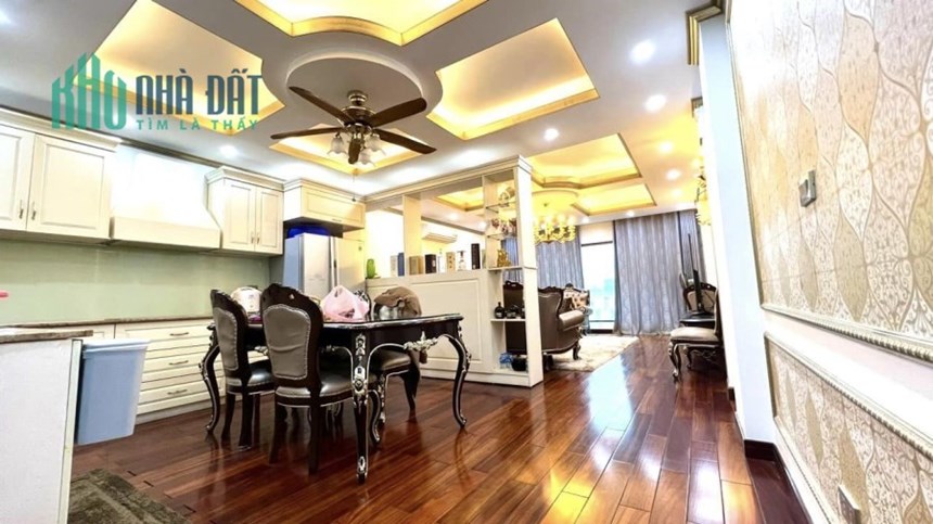 73MX5T NGUYỄN THỊ ĐỊNH PHÂN LÔ Ô TÔ TRÁNH KINH DOANH