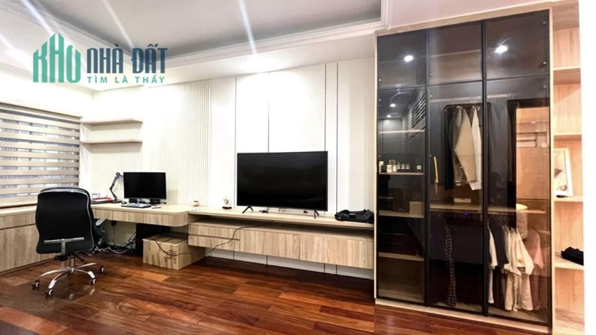 73MX5T NGUYỄN THỊ ĐỊNH PHÂN LÔ Ô TÔ TRÁNH KINH DOANH