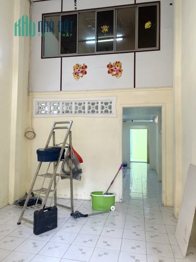 Nhà thuê sát MT Trần Nguyên Hãn P13.Q8 Giá 7triệu5 /tháng