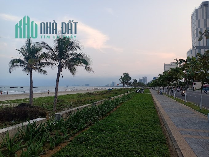 🏞️ Lô đất diện tích lớn khu vực Hoàng Sa - Phù hợp đầu tư và kinh doanh.