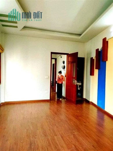 Bán GẤP nhà quận Đống Đa, 65m2, LÔ GÓC, Ô TÔ Tránh, KINH DOANH đỉnh, chỉ 14.8 tỷ.