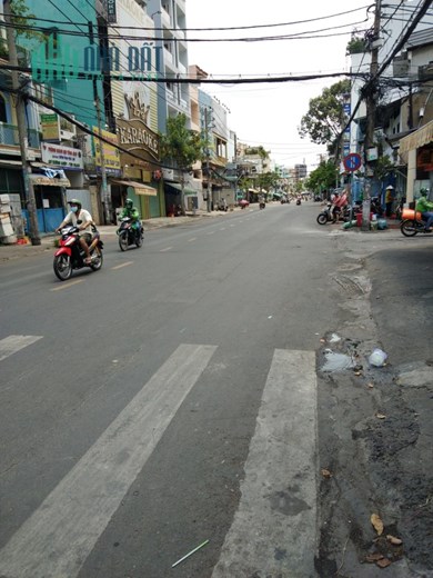 NHÀ CHÍNH CHỦ LÂU ĐỜI QUẬN 5  - CÁCH 1 CĂN RA HXH - CÁCH MẶT TIỀN 50M - 31M2 3 TẦNG - 6.2 TỶ.