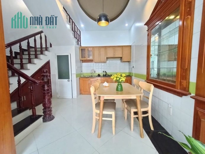 Bán nhà phố Vĩnh Cát - Lê Chân, 4 tầng 4 ngủ, nhà đẹp GIÁ 2.25 tỉ ngõ nông
