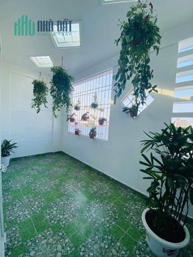 Bán nhà phố Vĩnh Cát - Lê Chân, 4 tầng 4 ngủ, nhà đẹp GIÁ 2.25 tỉ ngõ nông