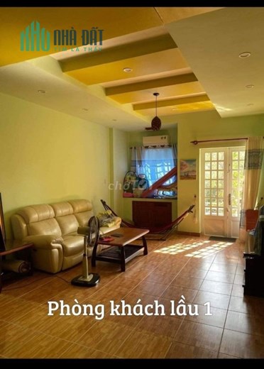 Chính chủ cần bán nhà mặt tiền  ĐƯỜNG CAO LỖ PHƯỜNG 4, QUẬN 8, TPHCM 
- Diện tích: 90 m2(  4,5mx20m)