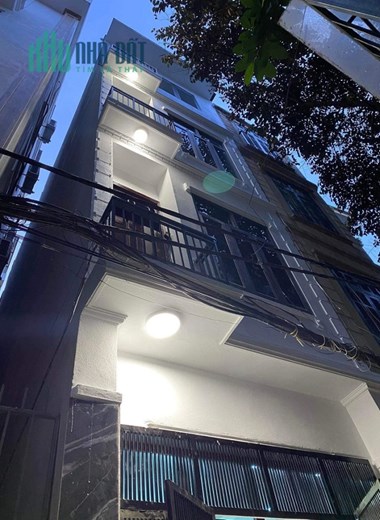NHÀ LẠC LONG QUÂN 4 TẦNG, NHỈNH 5 TỶ - LÔ GÓC - Ô TÔ ĐỖ CỬA