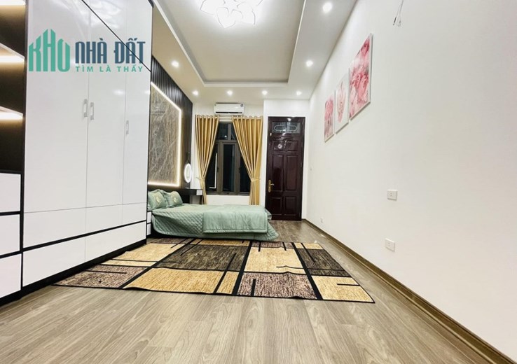 NHÀ LẠC LONG QUÂN 4 TẦNG, NHỈNH 5 TỶ - LÔ GÓC - Ô TÔ ĐỖ CỬA