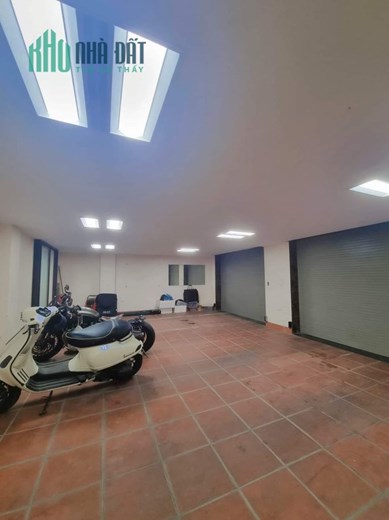 Đẹp nhất Mai Dịch,quý & hiếm,góc ngã 3, 97m, 9 tầng thang máy, 3 ô tô đỗ cửa, giá 29.xx tỷ