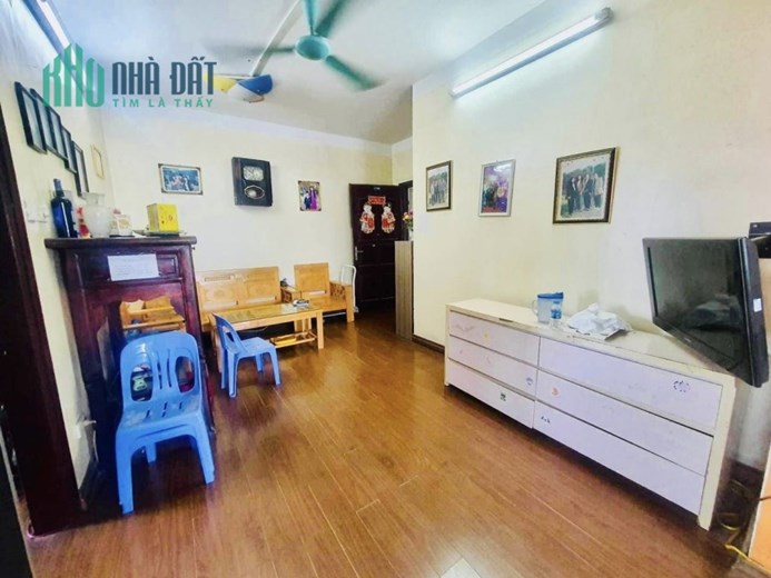 ⚜️ Chỉ 2.35 Tỷ - Chung cư 17 T11 Nguyễn Thị Định, 60m2 2N+1WC, SĐCC ⚜️
