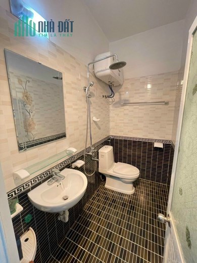 Bán nhà đường Hồ Sen 4 tầng cực đẹp -  ô.tô đỗ tận cửa GIÁ 2.9 tỉ