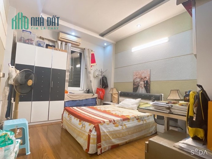 BÁN NHÀ GIANG VĂN MINH, TẶNG NỘI THẤT, GẦN PHỐ, 50M2 5T, GIÁ 6.8 TỶ