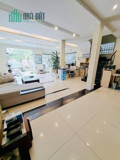 ⚜️ Bán Biệt thự KĐT Pháp Vân, Hoàng Mai, 340m2 4T MT 30m, Chỉ 46.5 Tỷ ⚜️