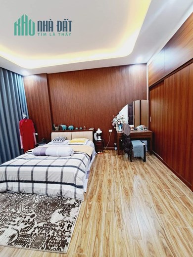 BÁN NHÀ TÔN ĐỨC THẮNG, 10M Ô TÔ, 2 THOÁNG, 71M2 4T MT4.5M, GIÁ 7.5 TỶ
