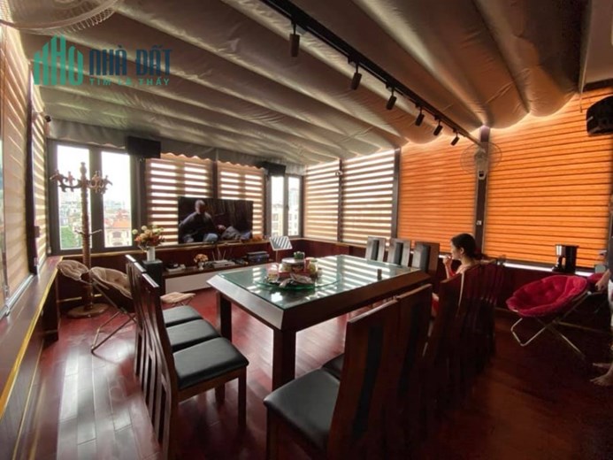 Cực hiếm, rẻ bán nhà phố Nguyễn Văn Cừ 60m2 phân lô tô chạy xung quanh, cách mặt phố 50m.