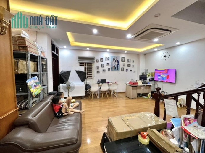 Nhà Ngõ 84 Phố Võ Thị Sáu, 40m2, 6T, MT6.1m, 8.6 Tỷ, Ô tô, 0977097287