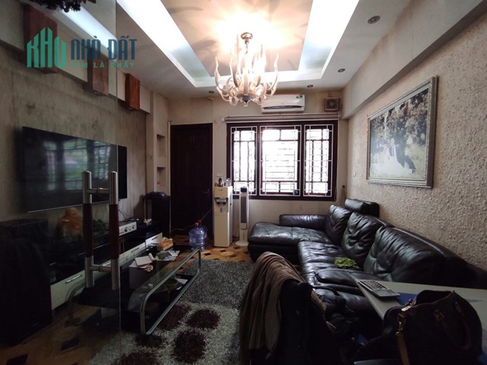 Cực rẻ bán nhà dân xây phố Nguyễn Văn Cừ 65m2 chỉ nhỉnh 5 Tỷ.