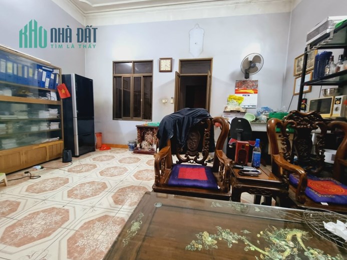 Bán BT Trung Kính, Dt 110m, nhà 4 tầng, giá hơn 20 tỷ.