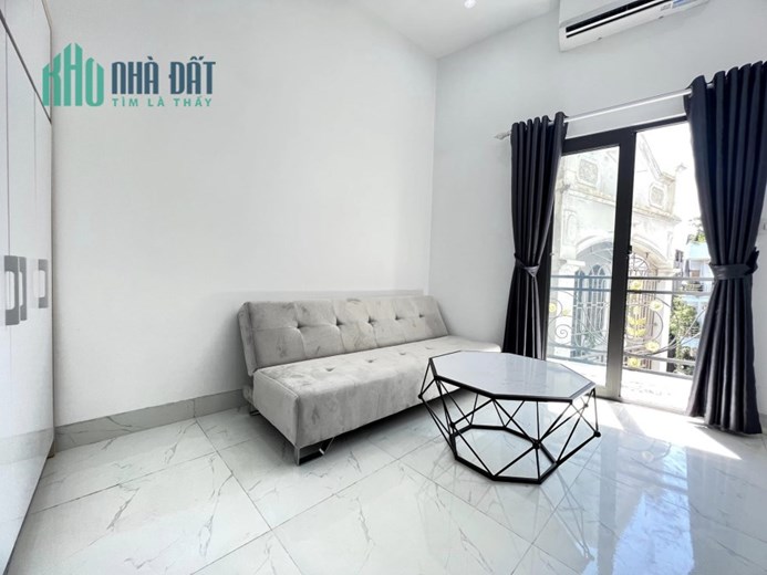 Bán Tòa CCMN  Vương Thừa Vũ 132m 7 tầng thang máy MT7.7 ô tô vào nhà, ngõ thông cực rộng Kính doanh