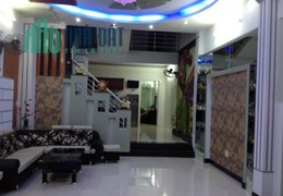 Bán nhà mặt phố Lạc Long Quân, Thụy Khuê,Tây Hồ dt 50 m2 x 5 t mt 4,5 m giá 27 tỷ