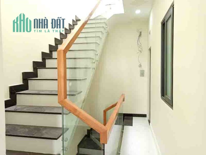 Giảm Sốc 1.7 Tỷ, Bán Gấp Nhà Lã Xuân Oai, Tăng Nhơn Phú A, Quận 9, Thủ Đức, 50m2 chỉ 4.x Tỷ, Hẻm Xe