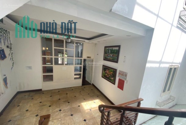 Cho thuê biệt thự số 10 Nguyễn Thành Ý, Gà Spa Đakao Quận 1