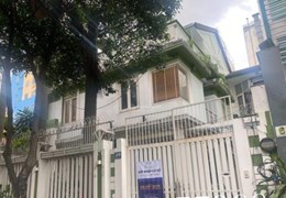 Cho thuê mặt tiền địa chỉ 10 Nguyễn Thành Ý, GASPA ĐAKAO QUẬN 1