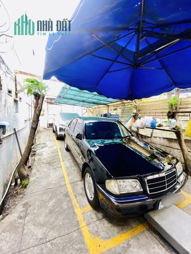 Bán nhà MT Nguyễn Xí 1 chủ từ đầu. Ngang khủng 18m, giá bao đầu tư