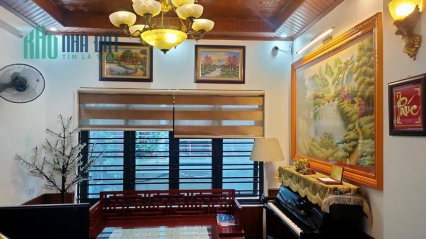 BÁN NHÀ PHÂN LÔ PHÙNG CHÍ KIÊN CẦU GIẤY Ô TÔ VÀO NHÀ 10M RA PHỐ 57M2 x 4T GIÁ 7,8 TỶ