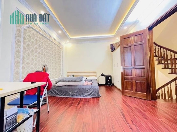 41m 5 Tầng Mặt Tiền 6m 4 Tỷ Cầu Giấy. Chủ Thiện Chí Tặng Toàn Bộ Nội Thất. Nhà Xây Kiên Cố Chắc