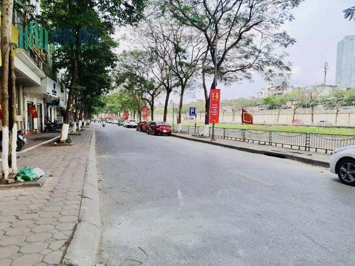 78m Mặt Tiền 5.5m Nhỉnh 8 Tỷ Phố Quan Hoa Cầu Giấy. Ngõ Thông Tứ Tung Xây Toà Căn Hộ Cho Thuê Dòng
