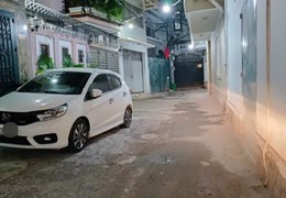 Bán nhà cô chủ 60 tuổi, hẻm ô tô giáp Quận 1 Nguyễn Cửu Vân 72 hơn 10 tỷ