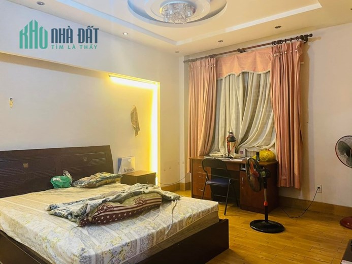 Bán Nhà MT Cộng Hòa Phường 12 Tân Bình Giá 23 Tỷ.