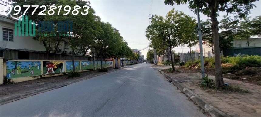 Bàn gấp nhà 65x6T Phú Diễn phân lô, vỉa hè, kinh doanh, ô tô tải, giá 10 tỷ