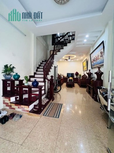 BÁN NHÀ MẶT PHỐ LÊ LỢI, NỘI THẤT CHẤT, DIỆN TÍCH KHỦNG 75M 3 TẦNG CHỈ 9,3 TỶ.